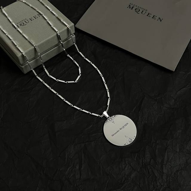 New Alexander Mcqueen Necklace Original Custom Design The Rebellious, Extravagan