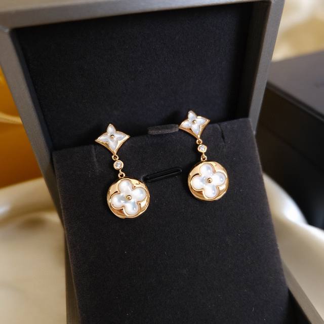 Pearl Mother-Of-Pearl Earrings, So Delicate Classic L*V Vintage Pattern Ab-Style