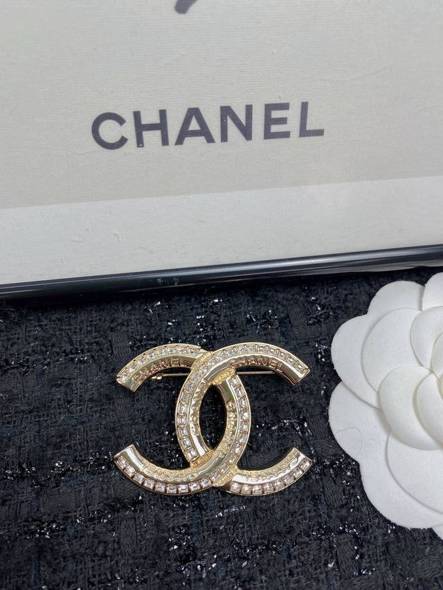 Code A383 Brooch Hot-Selling New Arrival Synchronized With The Official Store, E