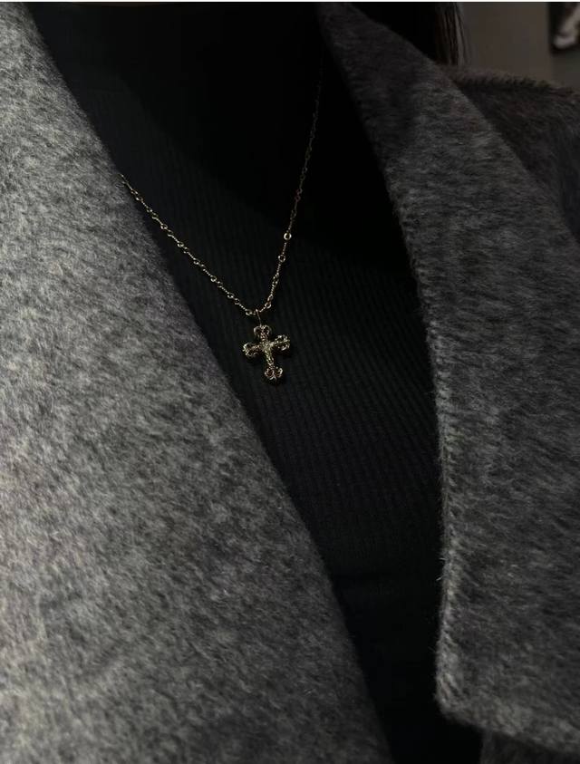 Chrome Hearts All-Black Flame Cross Diamond-Studded Bamboo Necklace The Elegant