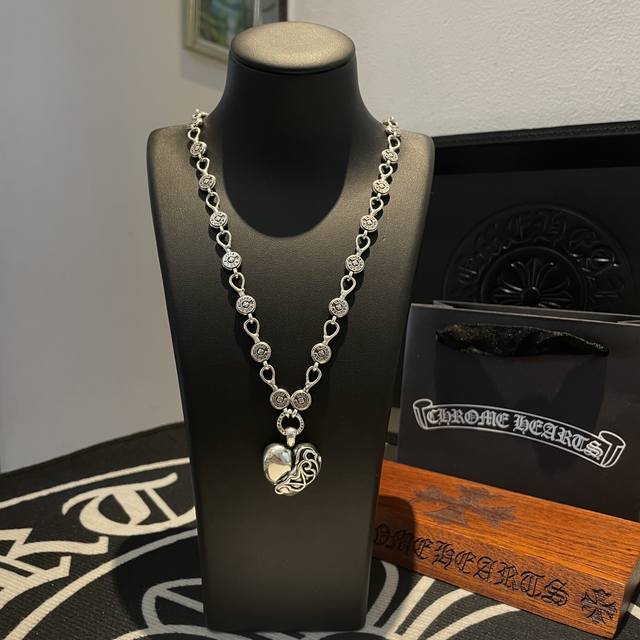 New Arrival, Counter Quality Chrome Hearts Croce Heart Horseshoe Cross Necklace