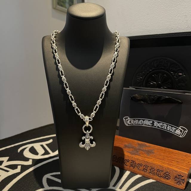 New Arrival, Counter Quality Chrome Hearts Cross Heart Necklace With Heart-Shape