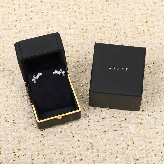 We Present The Threads Diamond Stud Earrings, Available In Custom-Made Genuine G