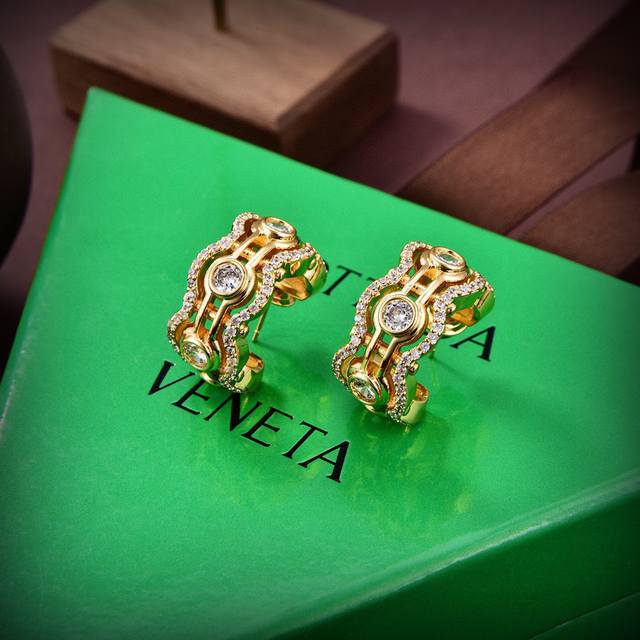 Bv New-Style Earrings, Unique Design, Full Of Personality, Revolutionizing Tradi