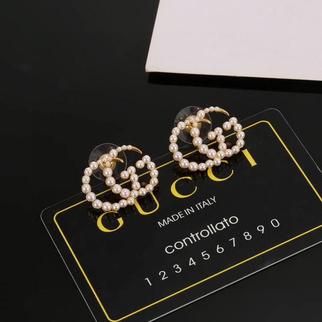 Gucci Gucci New Release Pearl Ear Studs Made From The Same Brass Material As The