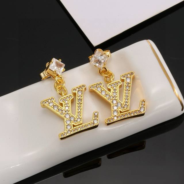 Louis Vuitton Ear Studs, Crafted With Exquisite Artistry, Feature The Lv Twig Po