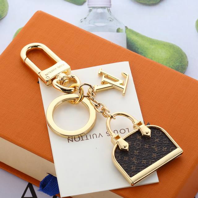 Donkey Family New Alma Pendant Bag Keyring New Arrival Louis Vuitton Logo Letter