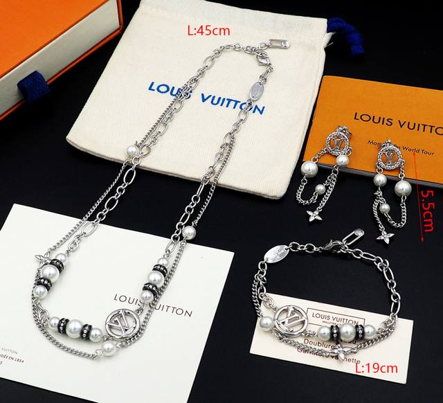 Necklace, Bracelet, Earrings, Donkey House Midnight Pearl Series New Arrival