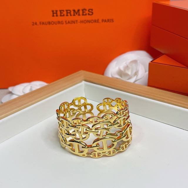 Wide Hermes Pig Nose New Luxury Pig Nose Bracelet Exclusive Custom Design First