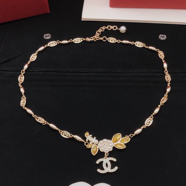 Ch*Nel Latest Flower Diamond-Studded Teardrop Necklace, Consistent Zp Brass Mate