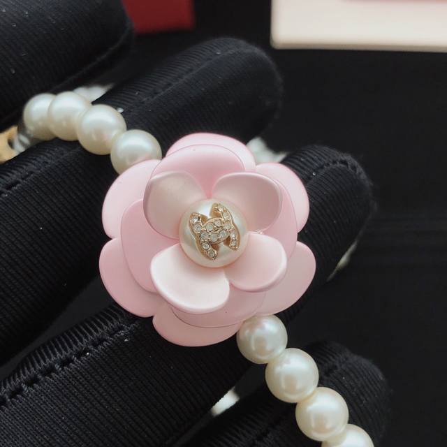 Chanel 23C Camellia Series Pink, Playful, And Youthful Waist Chain For Women. Wi