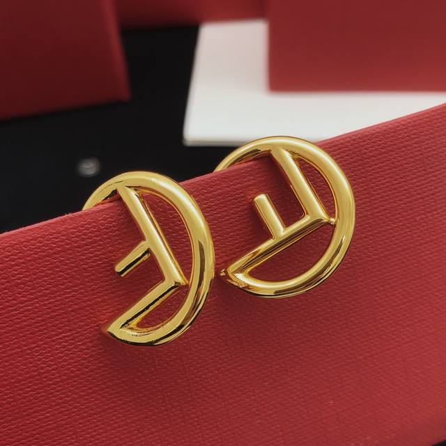 Fend*Latest Round Ear Hook With A Smooth Finish, Consistent Zp Brass Material,