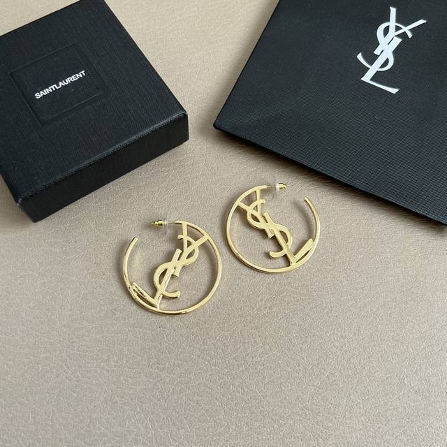 Saint Laurent Earrings With Strong Metal Texture, Original Brass Material, Elega