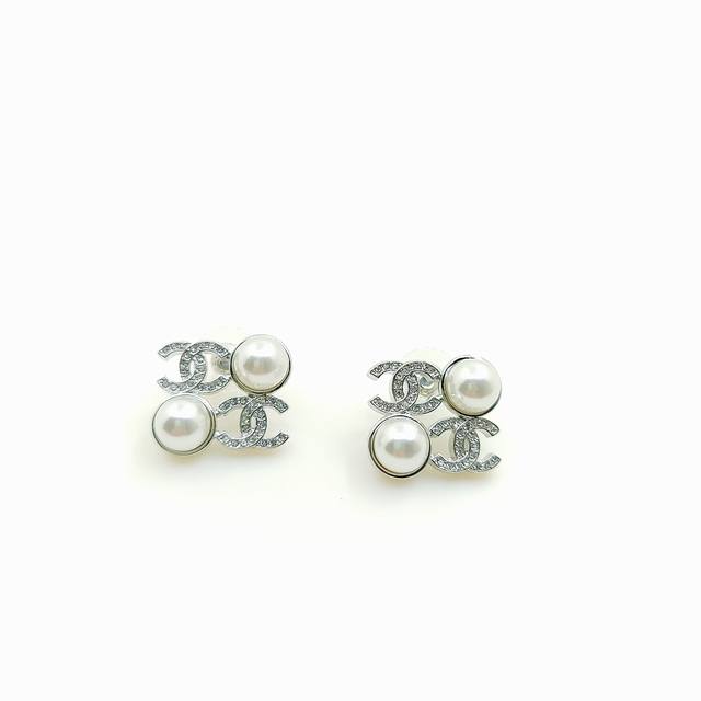 Chanel's Latest White Gold Cc Ear Studs, Made From The Same Zp Brass Material.