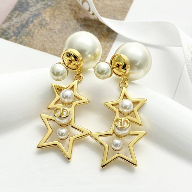 Dior Stud Earrings, Hot-Selling New Arrivals. Dior Openwork Star Double Pearl Ea