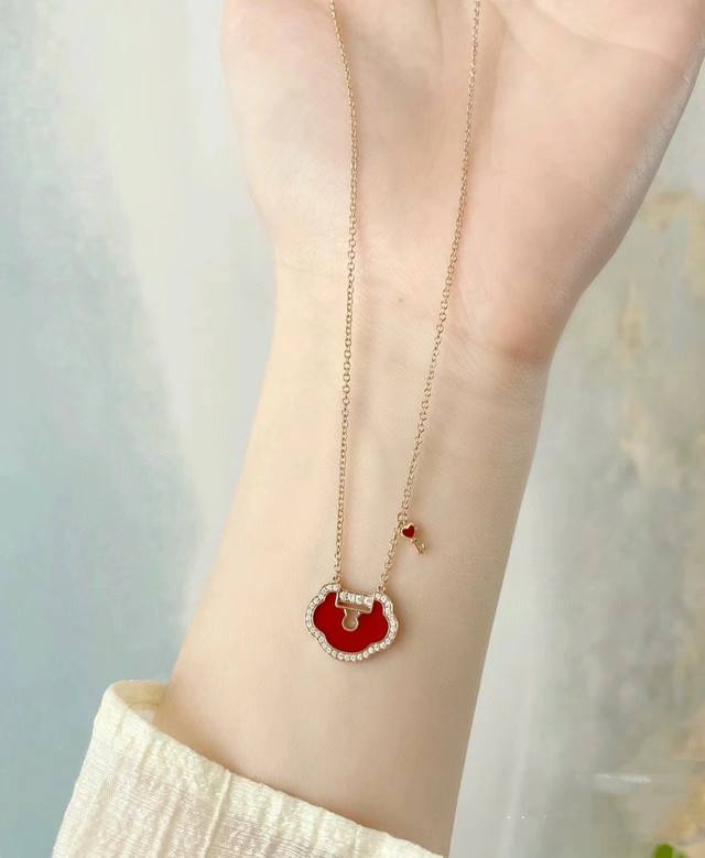 Yuyi Series Lucky Heart Lock Necklace ~ The Red Heart Symbolizes A Special Love,