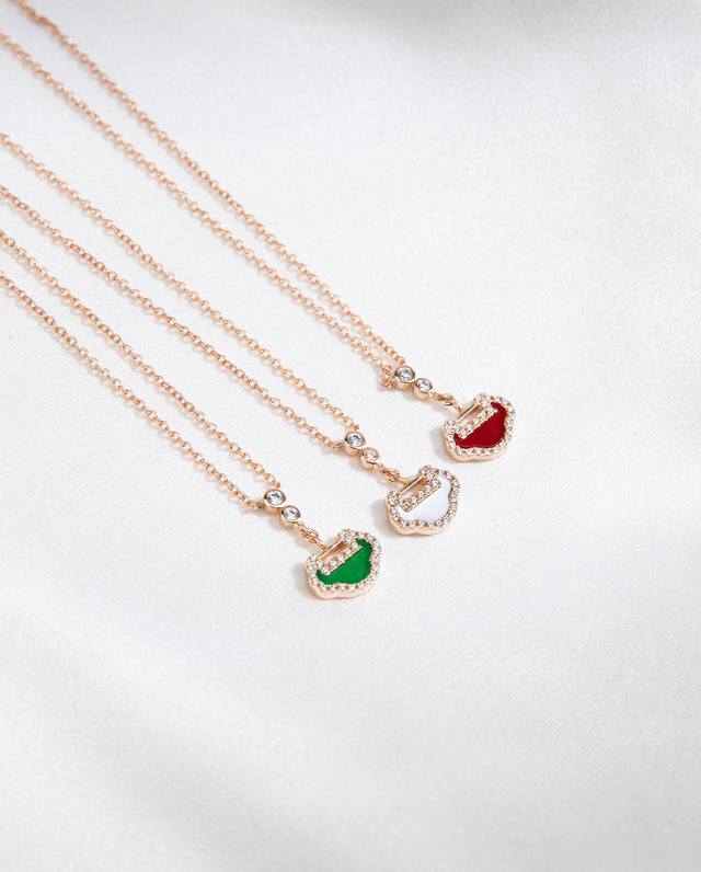 Shaped Like A Wish-Granting Lock, Symbolizing The Hope For A Perfect Love. Qeeli