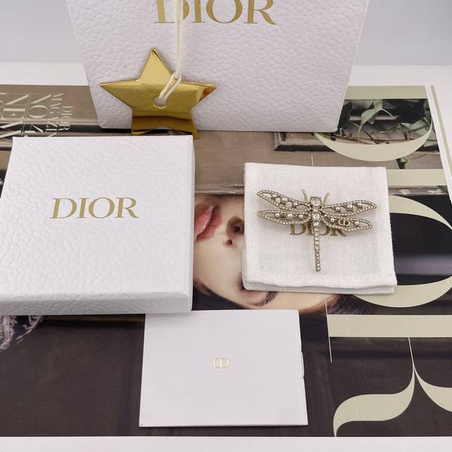 Our Exclusive D Dragonfly Hairpin Z 5200, A Must-Have Series! The Spring/Summer