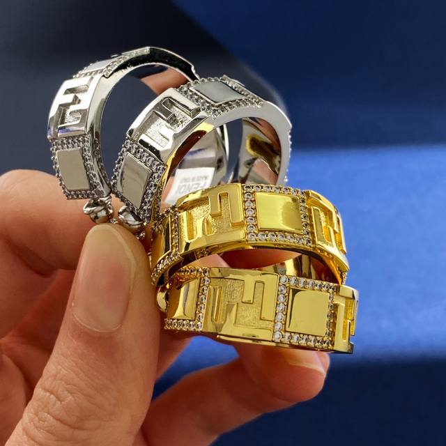 Fd92 Fendi European And American Luxury Brand-Inspired Metal-Textured Square Dia