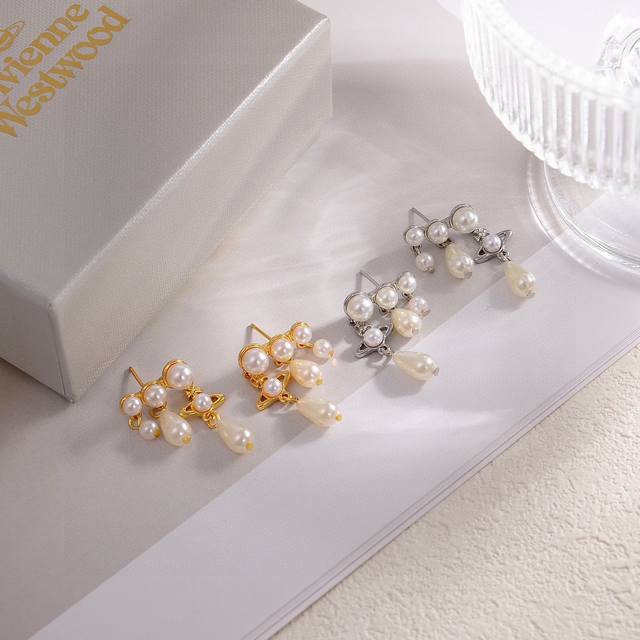Uk Import Vivienne Westwood Saturn Pearl Earrings, Elegant And Sophisticated Des