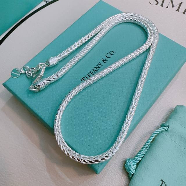 Tiffany Necklace Tiffny&Co. Store-Quality Silver Version, Celebrity-Inspired Des