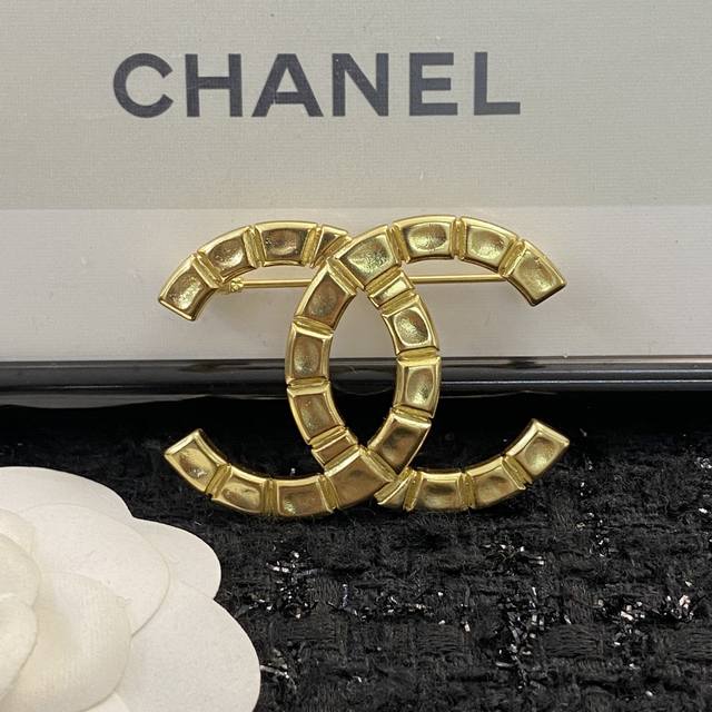 Code A448 0246845 Chanel Chanel Brooch Best-Selling New Arrival Vintage Double C