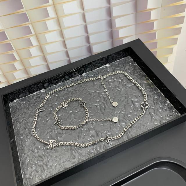 Lvspike Necklace Lvspike Necklace Features Exquisite 925 Silver, Illuminating A