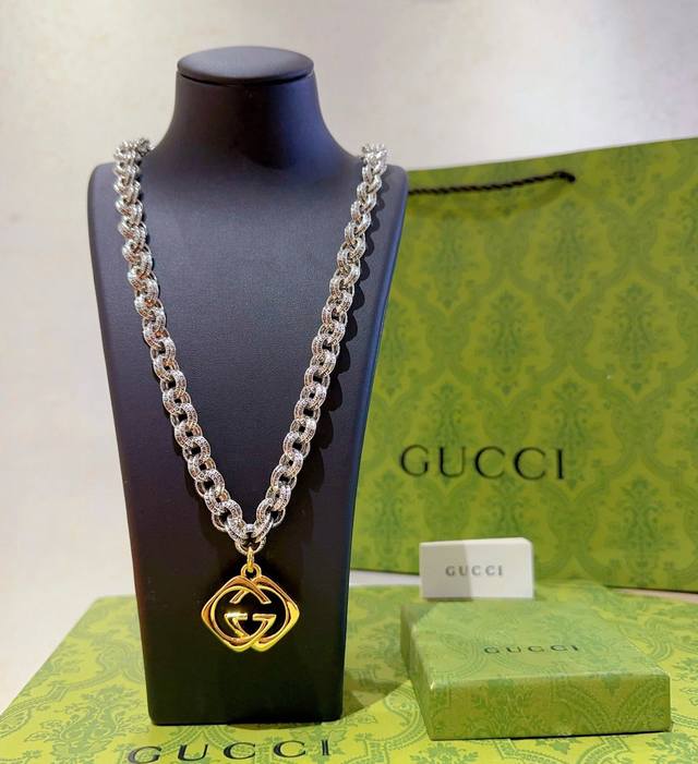 New Release: Ultra-Stylish Gucci Necklace, Latest Model With Upgraded Chain Qual