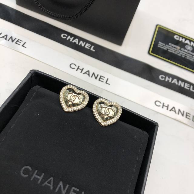 Chanel Chanel Mini Earrings! Authentic Details And Logo, Best-Selling Style! Hig