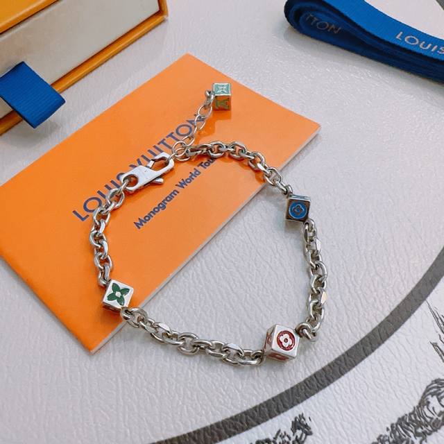 High-Quality Louis Vuitton Lv Bracelet, Authentic Store New Arrival, Retro-Inspi