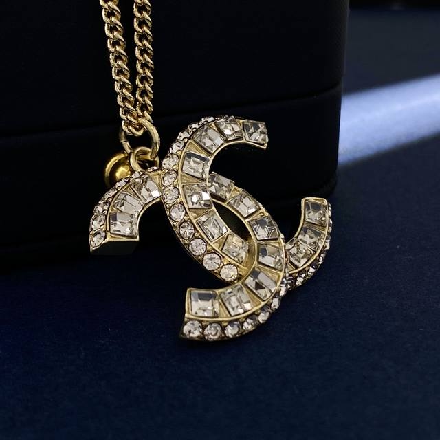 Xn92 Chanel Square Diamond & Round Diamond Double Row Diamond Double C Pendant L