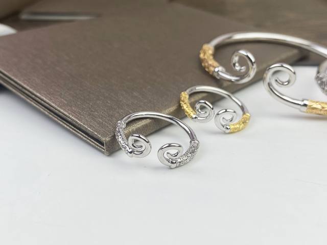 Tight-Fitting Bracelet - The Monkey King's Wedding, Love Of A Lifetime. Love In