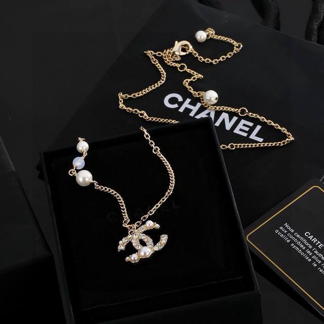 Cha El Classic Pearl Choker New Necklace Truly Stunning, A Simple Double C Swaro