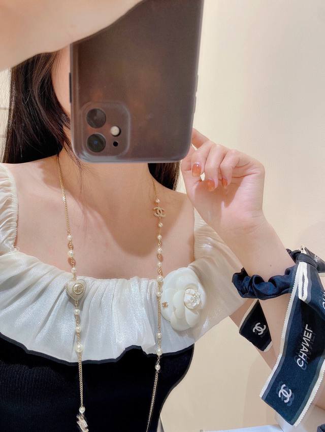 Item Number Xxl0914 22B New Full Diamond White Pearl Heart Double C Double Penda