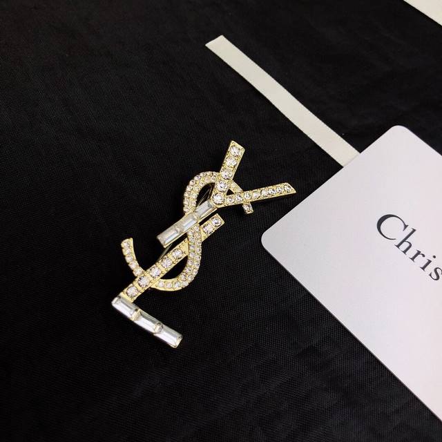 Saint Laurent Ysl Brooch: Exceptional Electroplating Craftsmanship, Luxurious El