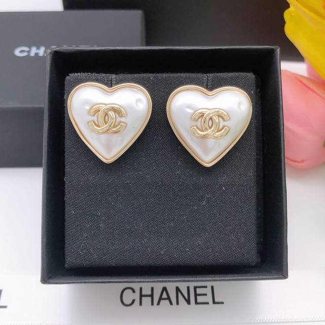 Code Xed0867 Girly And Elegant, Youthful And Chic 22C New Double C Heart-Shaped