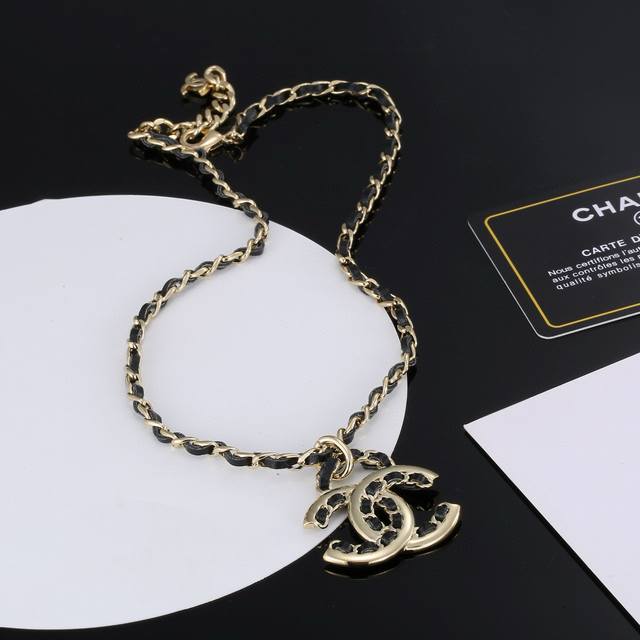Chanel Letter Black Leather Necklace: Simple Yet Classic And Versatile. Zp Quali
