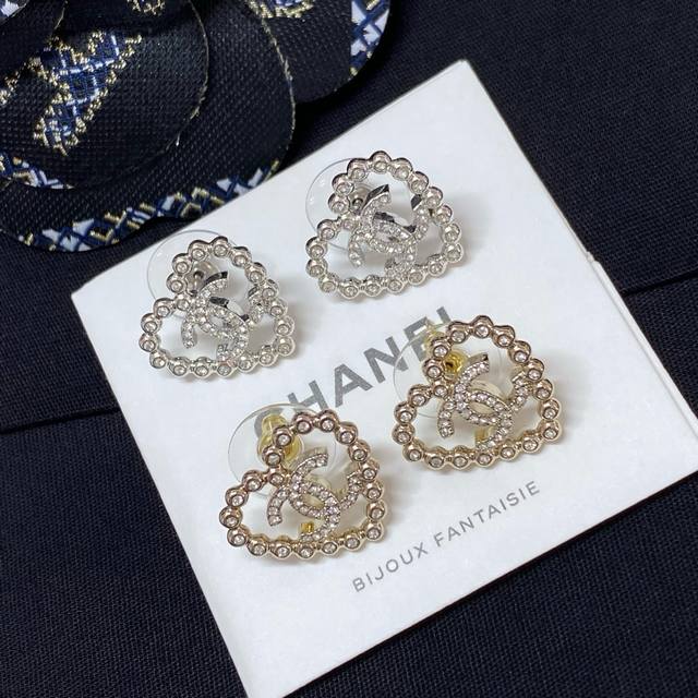 High-Quality, Details As Shown. Light Gold And Silver! Fragrant, Open-Heart Ear