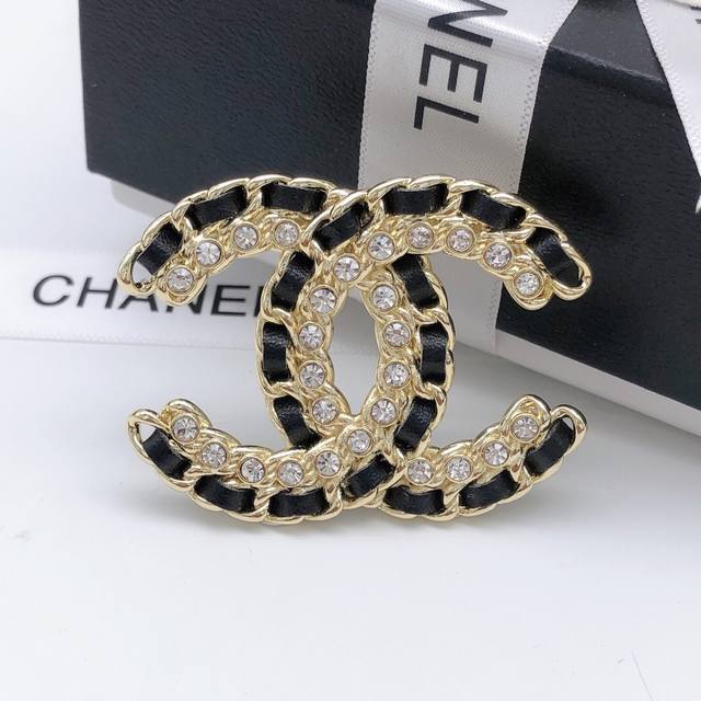 Id Xxz0046 Chanel Small Leather Double C Brooch, High-End Quality, Same Material
