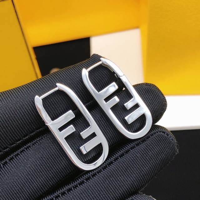 Id Fded0079 Fend* Latest Silver-Plated Ear Studs, Consistent Zp Brass Material