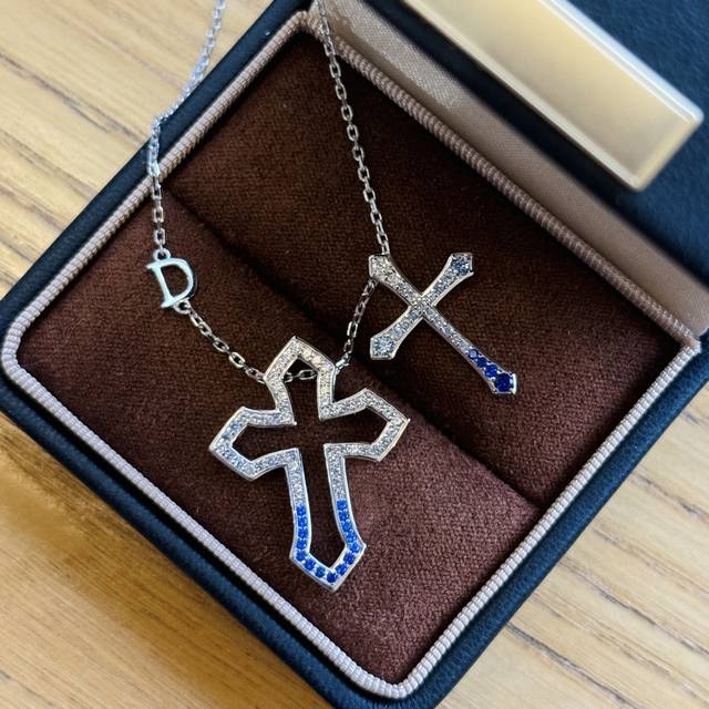 A5833 European And American Luxury Brand New Arrival Gradient Blue Cross Necklac