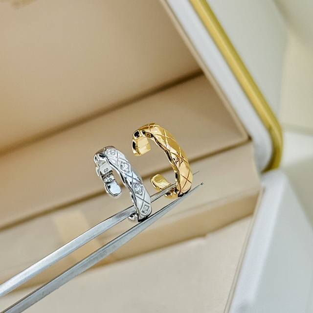 A0503 Chanel Coco Series Diamond-Shaped Ear Cuffs, Asymmetrical, Two-Tone, Made