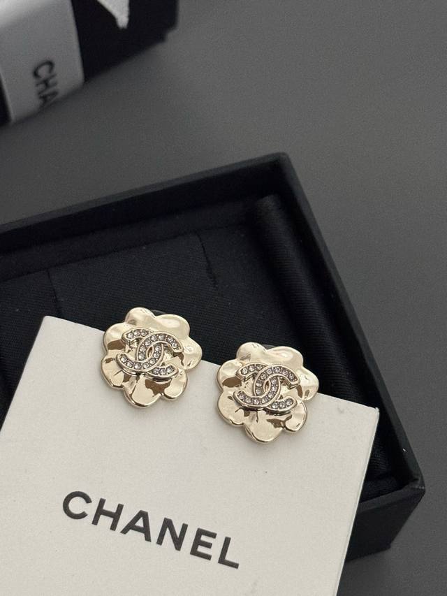 Ch*Nel Latest Flower Small Stud Earrings, Consistent Zp Brass Material,