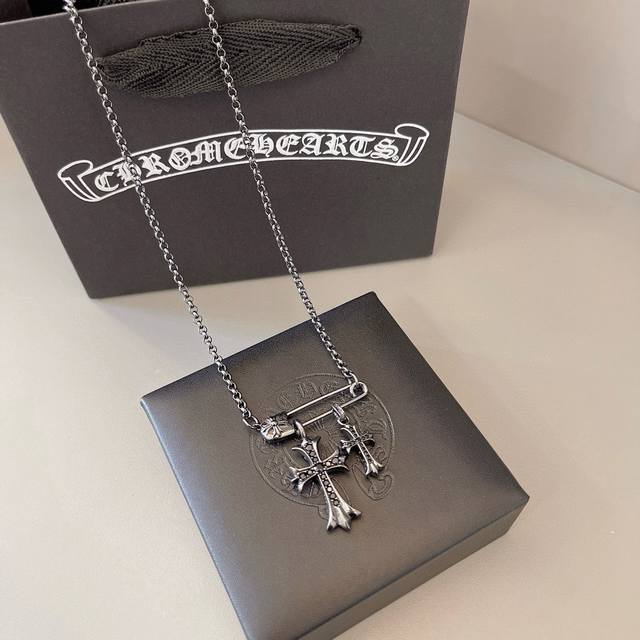 Ch Kelo-Style Basket-Set Diamond Cross Brooch Black Gun Necklace For Women, Retr