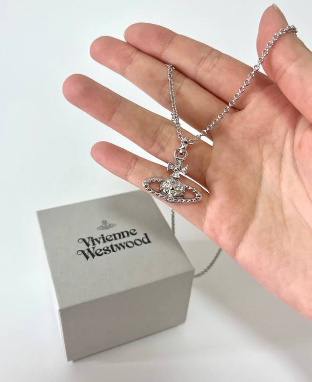 Vivienne Westwood Saturn Necklace!British Fashion Designer, The Mother Of Punk F