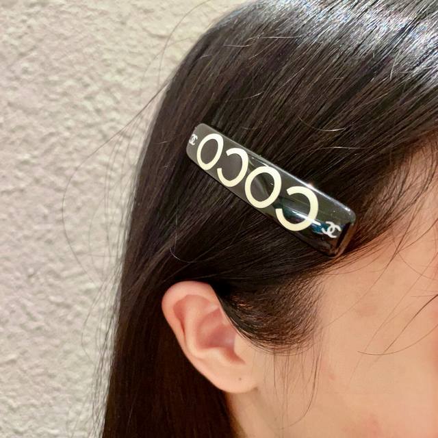 Chanel Coco Double C Hairpin In Three Colors