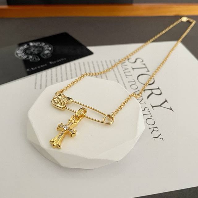 New Arrival, Boutique Quality Chrome Hearts Classic Gold-Plated Pin Necklace Wit