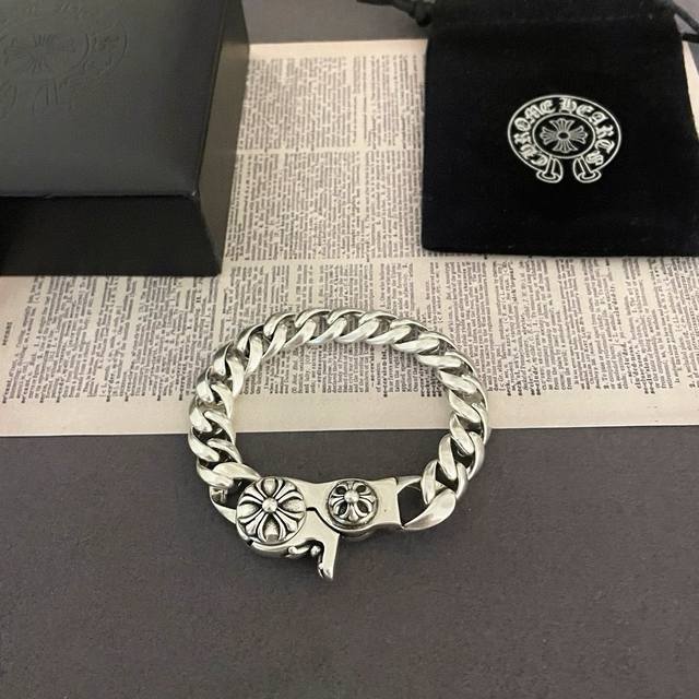 Large New Style, Boutique Quality Chrome Hearts Classic Retro Lobster Clasp Brac
