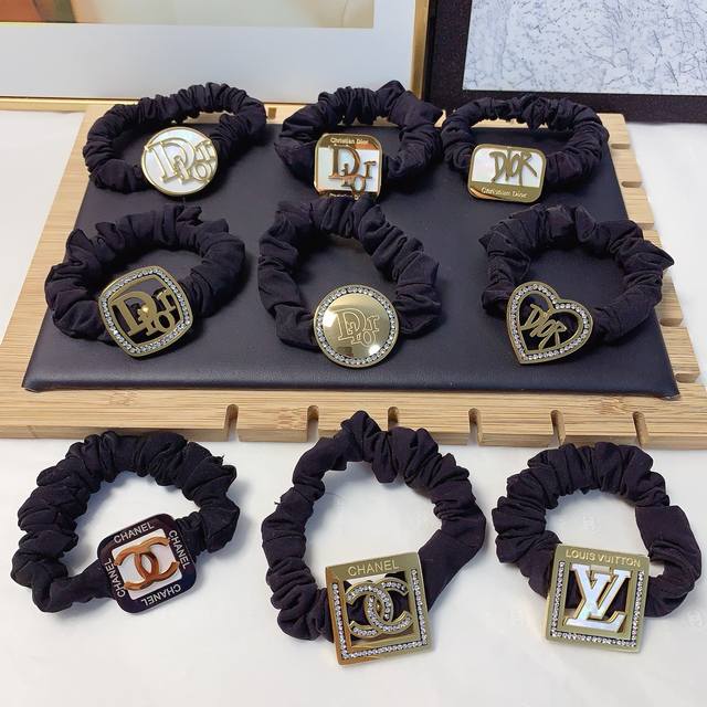 One Chanel Dior Lv Louis Vuitton New Titanium Steel Logo Hairband With Pearl Log