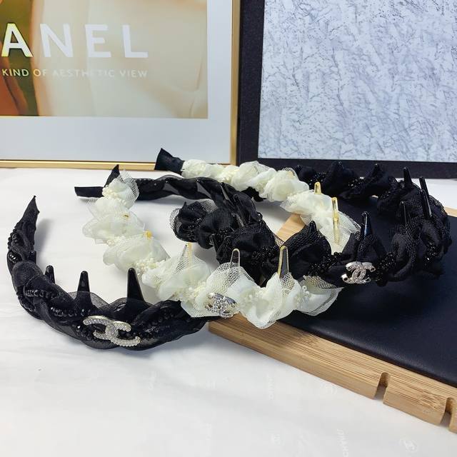 One Chanel Mini Chanel Hairband Organza Logo Luxury-Style Hairband Elegant And V